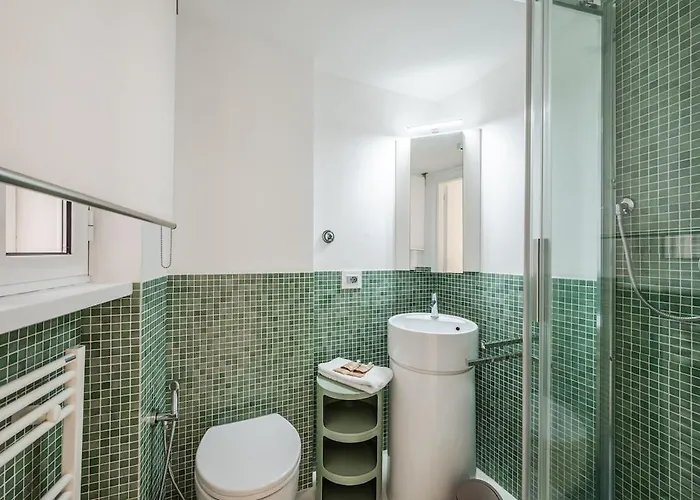 Centre - Spacious - Jacuzzi - Ac - Wifi Apartamento